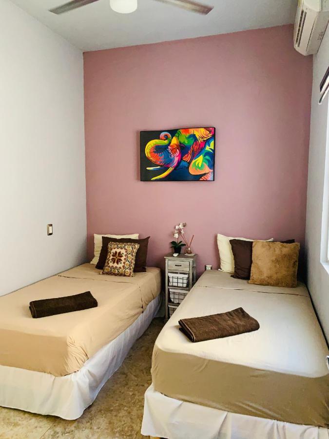 Franks House "Shared House" Appartement Cancún Buitenkant foto