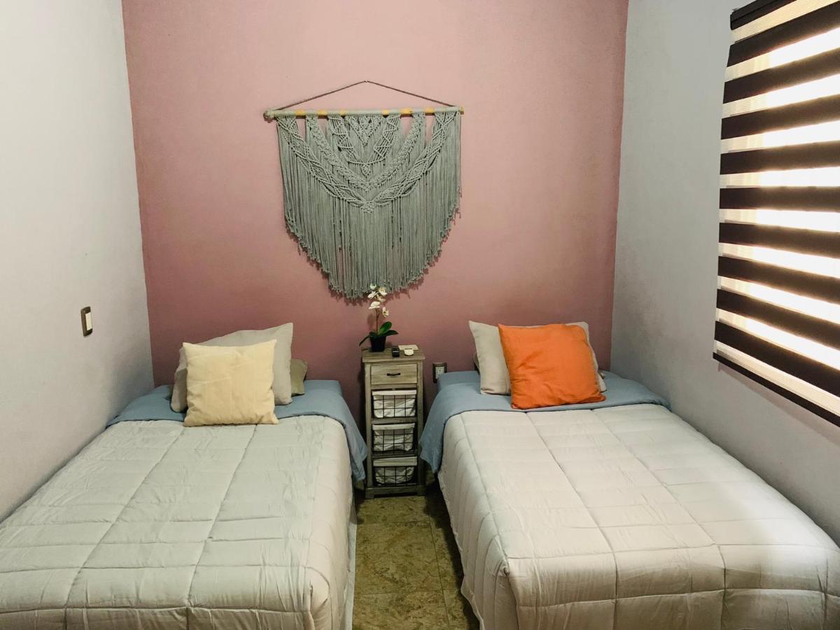 Franks House "Shared House" Appartement Cancún Buitenkant foto